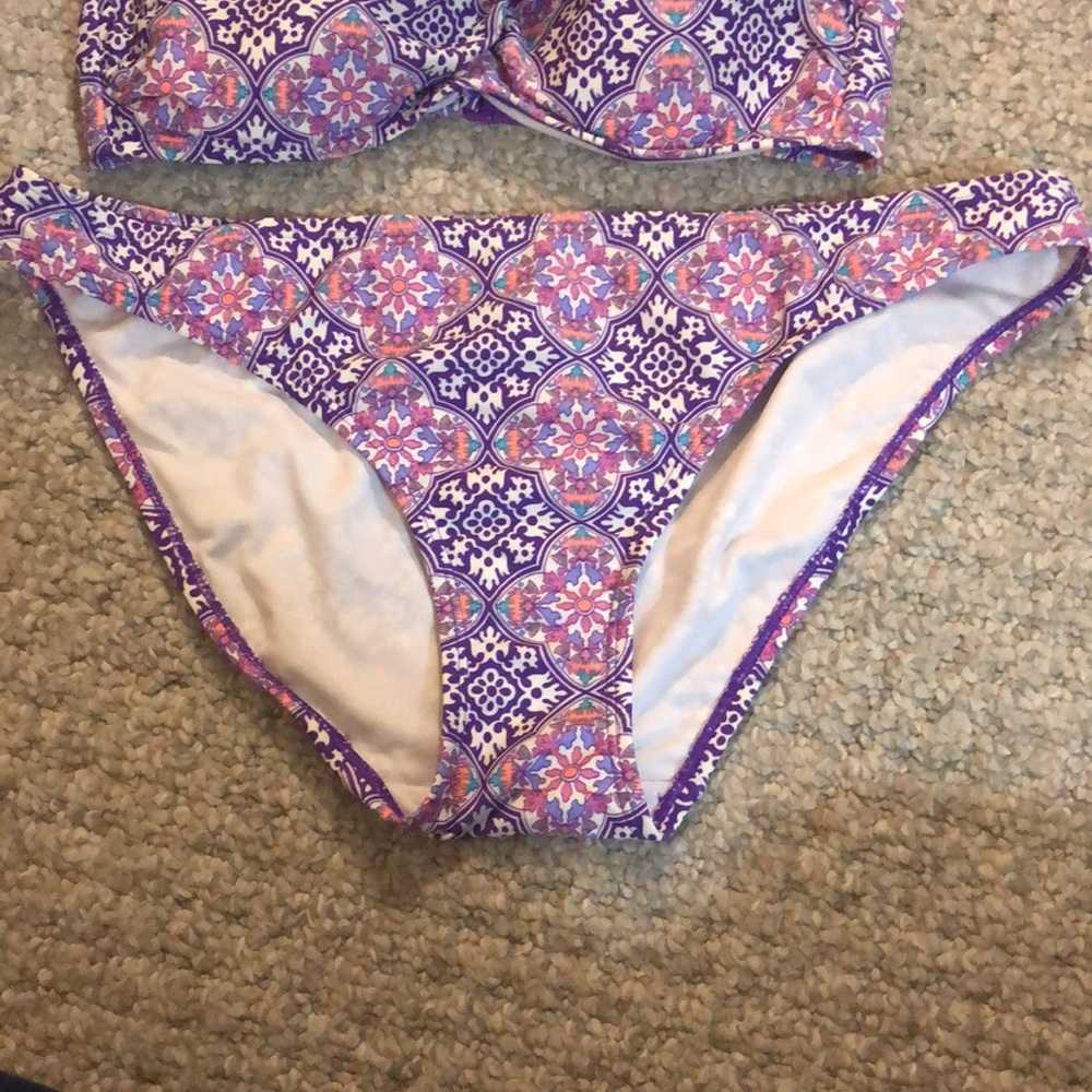 F&F Bikini - Picture 2 of 9